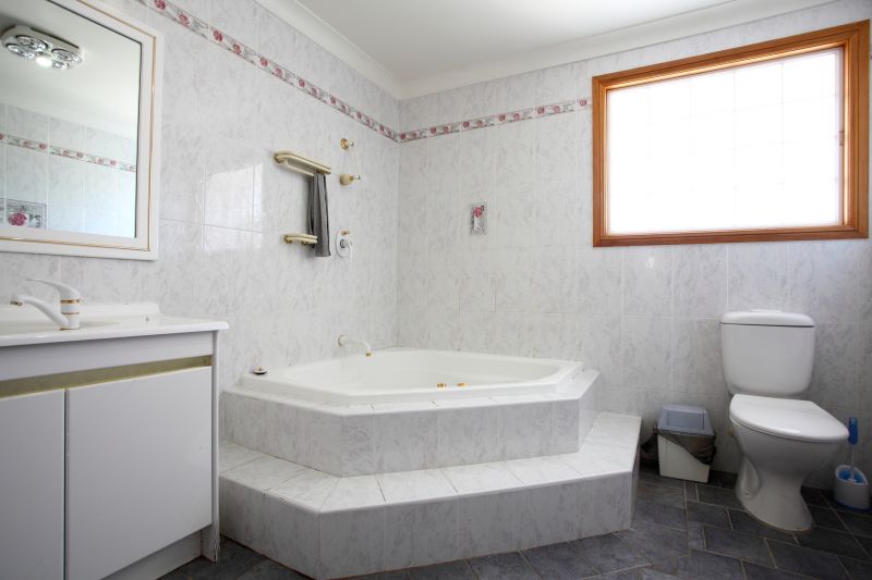 Top Bathtub Installation Companies in Sidney, OH